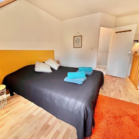 Charmant Duplex Proche De La Gare, Parking Gratuit Laval  Exterior foto
